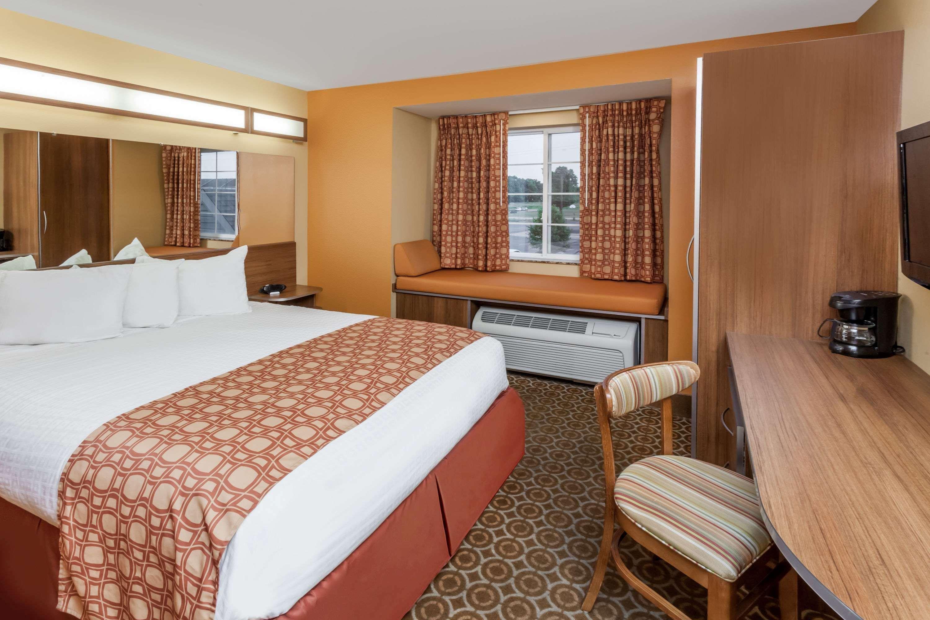 Microtel By Wyndham South Bend Notre Dame University Exteriör bild