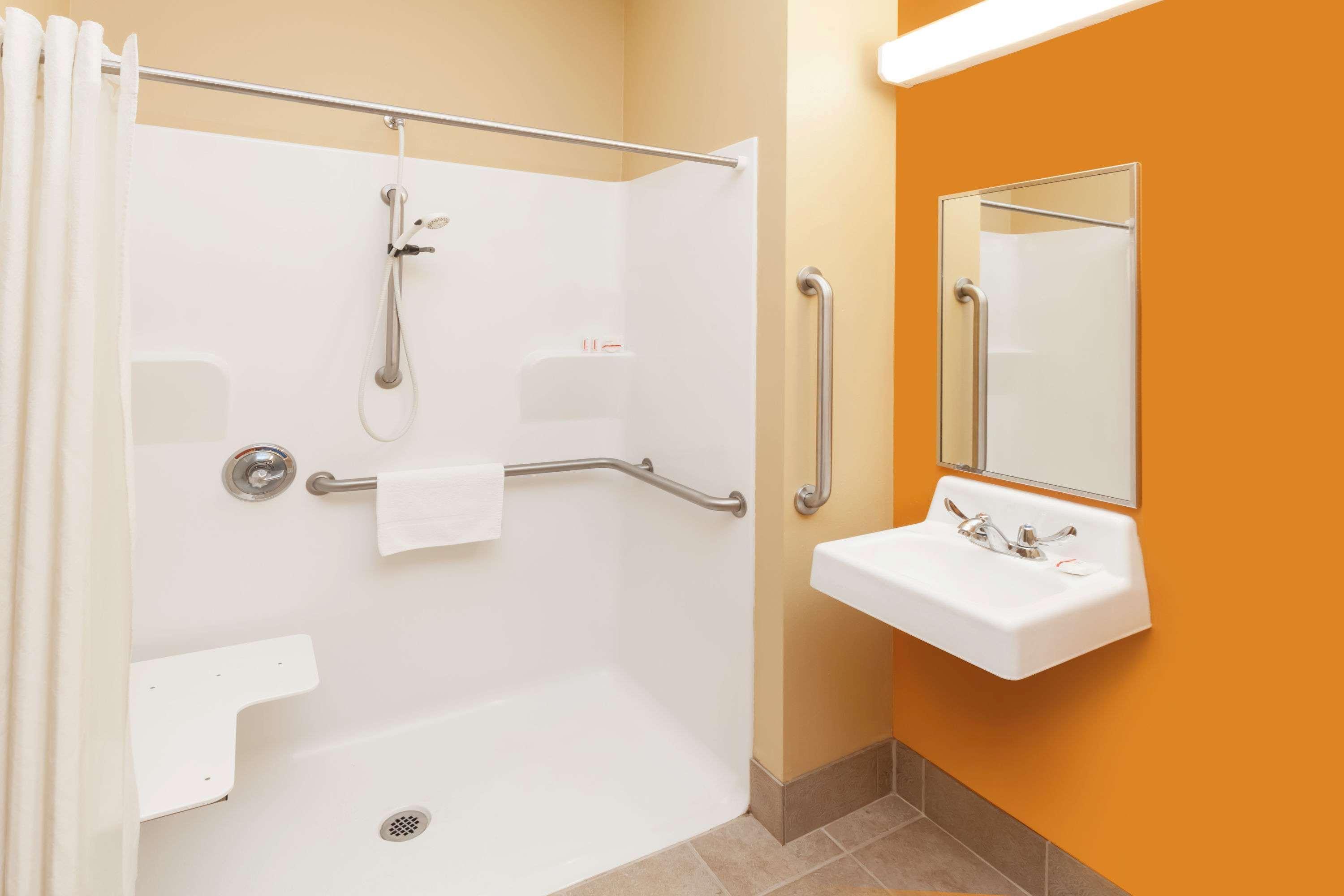 Microtel By Wyndham South Bend Notre Dame University Exteriör bild
